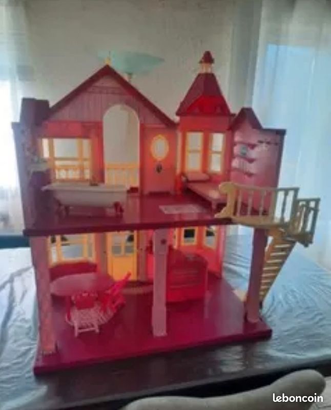 Maison de barbie (image 3)