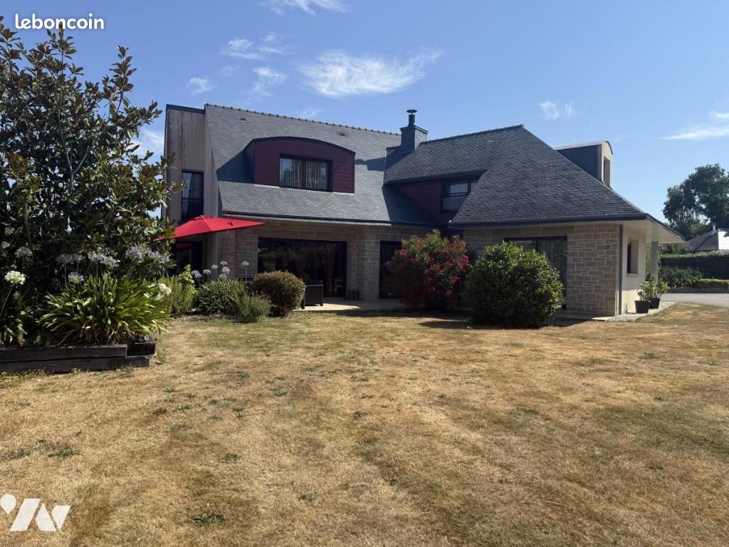 Maison 7 pièces 225 m² · à Surzur · 225 m² · 909 000 €