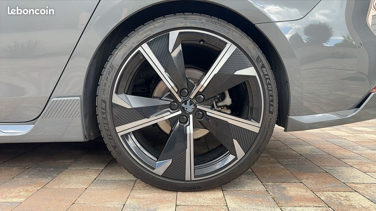 Peugeot 508 1.6 PSE 360 Hybride4 EAT8 Peugeot Sport Engineered (image 19)