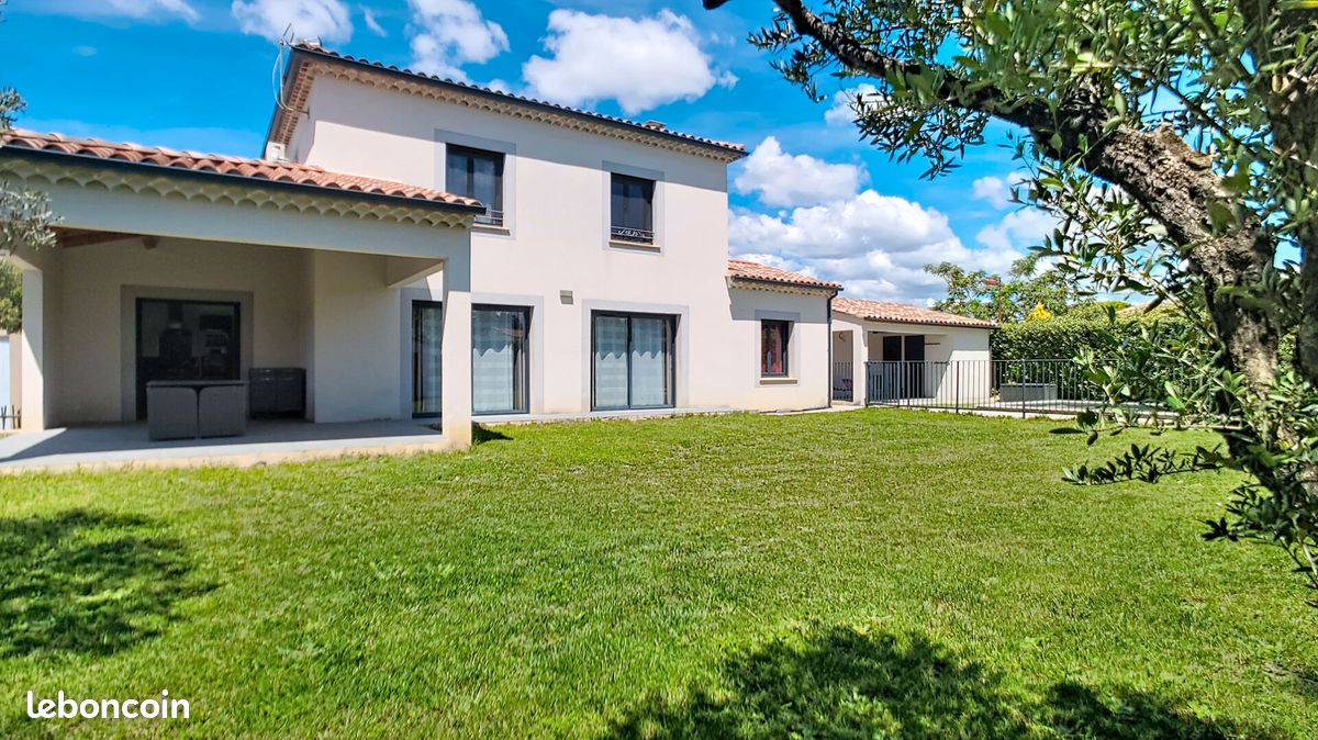 Maison 5 pièces 120 m² · à Aubignan · 120 m² · 470 000 €