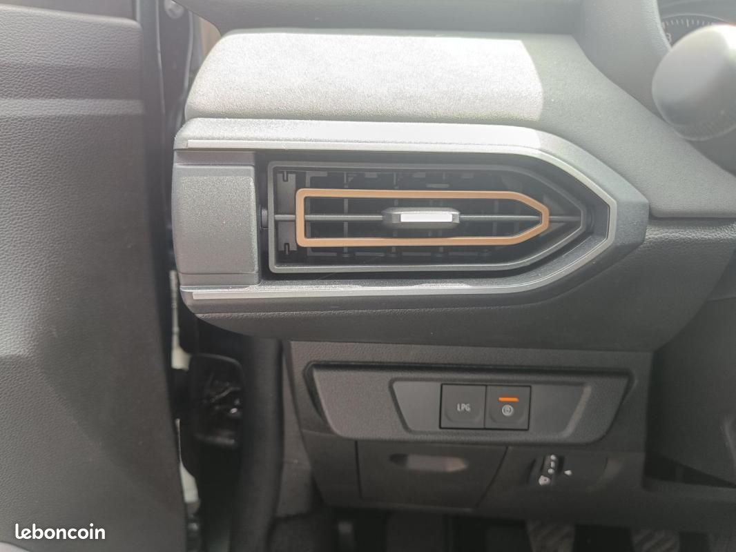 Dacia Sandero ECO-G 100 GSR2 Stepway Extreme (image 20)