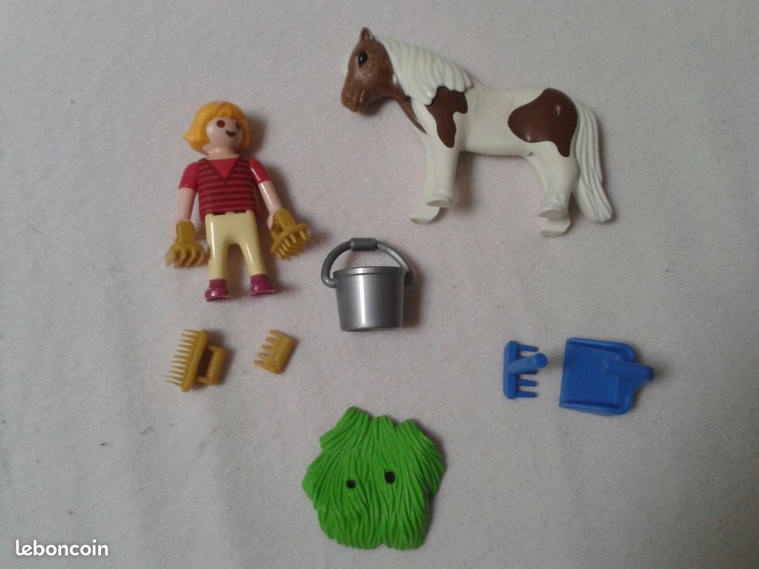 Playmobil fillette avec poney (image 1)