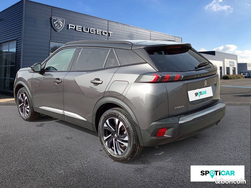 PEUGEOT 2008 BlueHDi 130 S&S EAT8 GT Line (image 8)