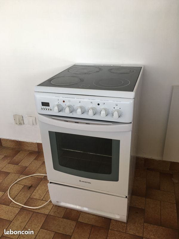 Cuisinière (image 1)