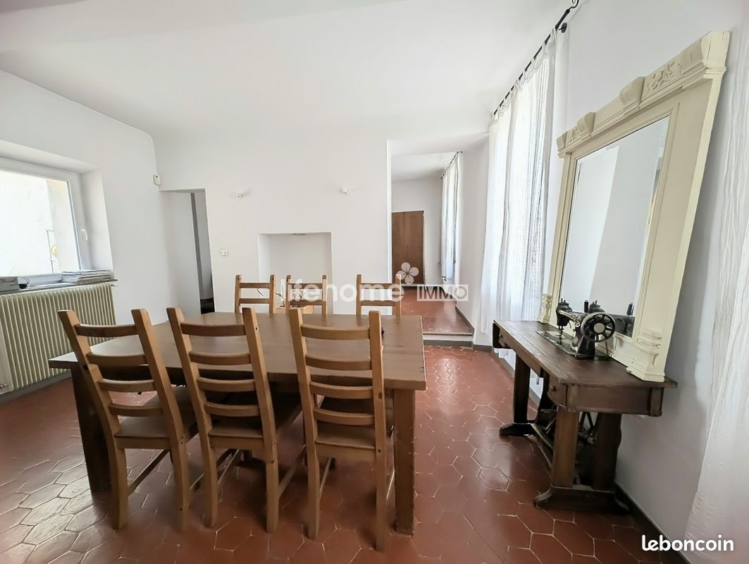 Maison 10 pièces 185 m² · à Cabasse · 185 m² · 530 000 €