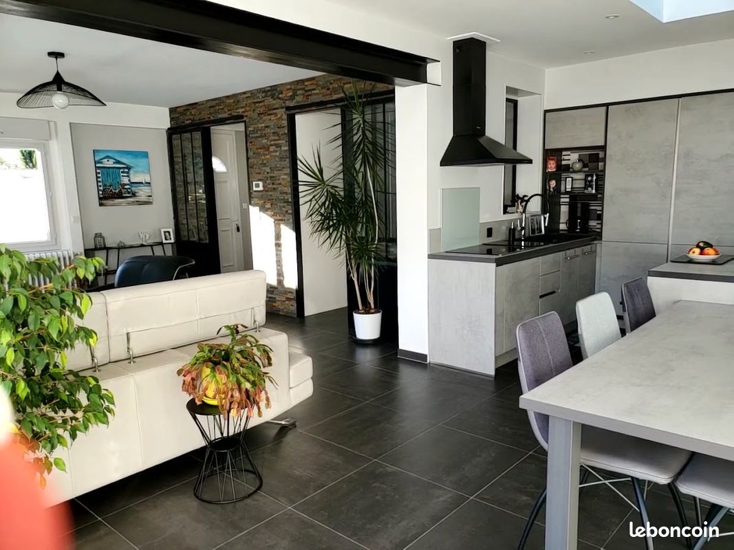 Maison 5 pièces 137 m² · à Lagord · 137 m² · 549 000 €