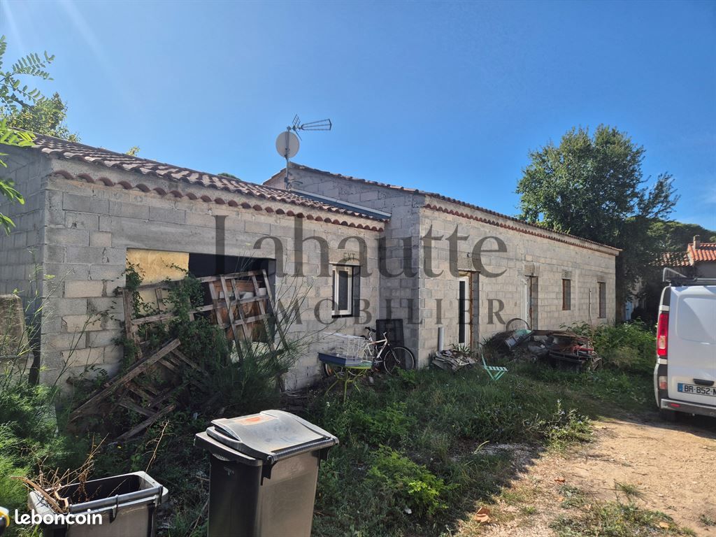 Terrain 120 m² · à Saint-Cyr-sur-Mer · 120 m² · 460 000 €
