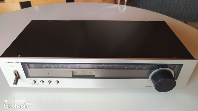 tuner Toshiba ST-225 , stéréo , FM/LW