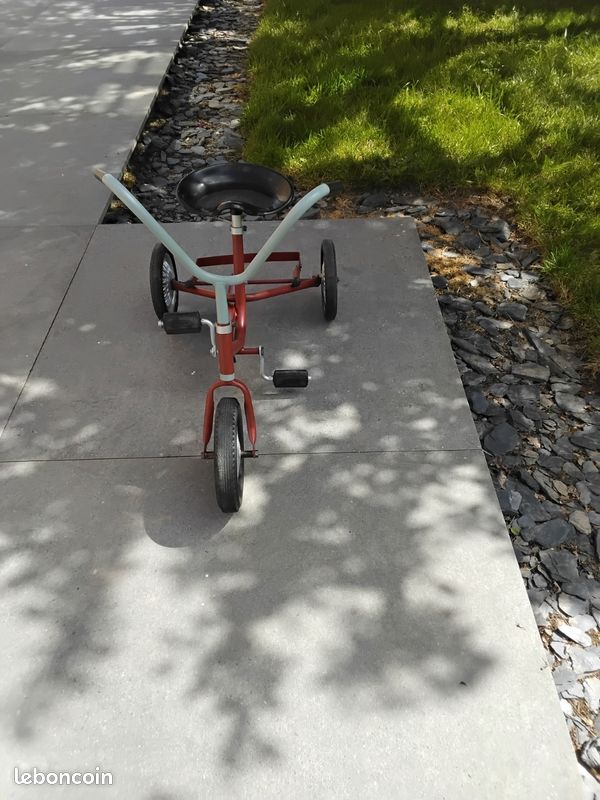 Velo tricycle (image 2)