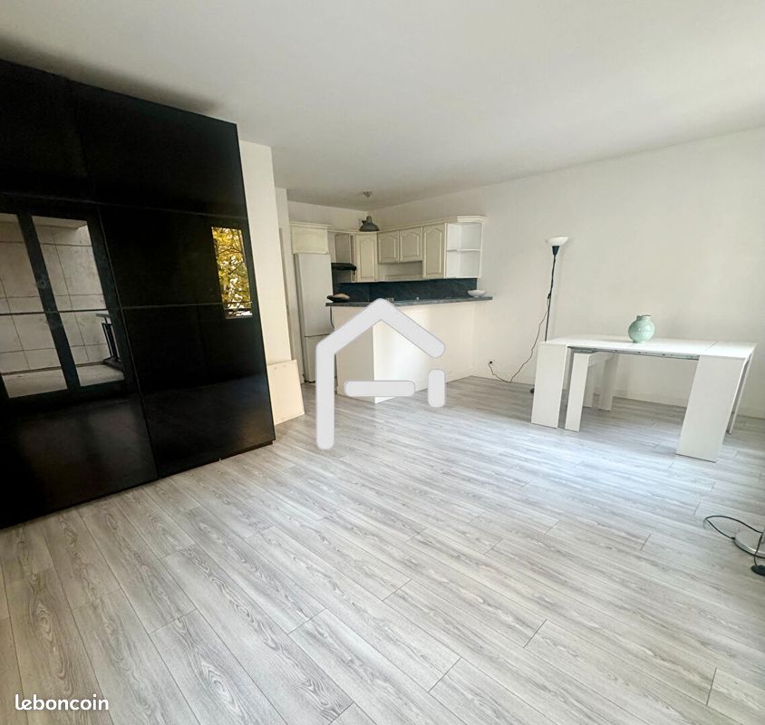 Appartement 2 pièces 49 m² · à Levallois-Perret · 49 m² · 1 900 €/mois
