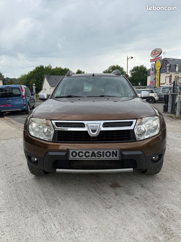 DACIA DUSTER 1.5dci 85 2eme main tres propre (image 2)
