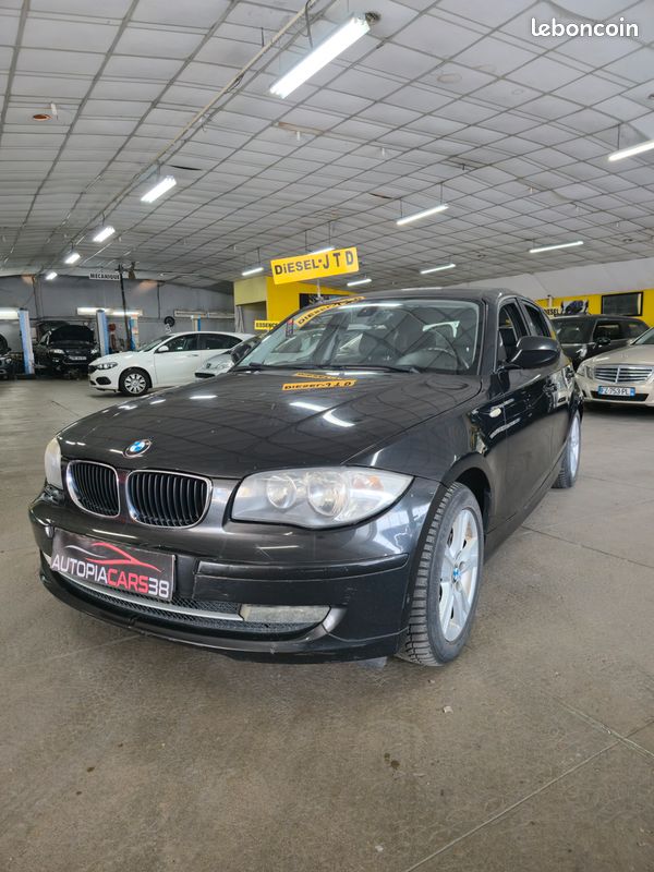 BMW SERIE 118d 143ch berline, noir , 7 cv, 5 portes (image 2)