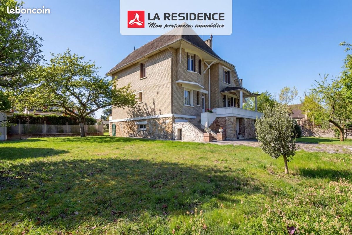 Maison 7 pièces 182 m² · à Poissy · 182 m² · 599 500 €