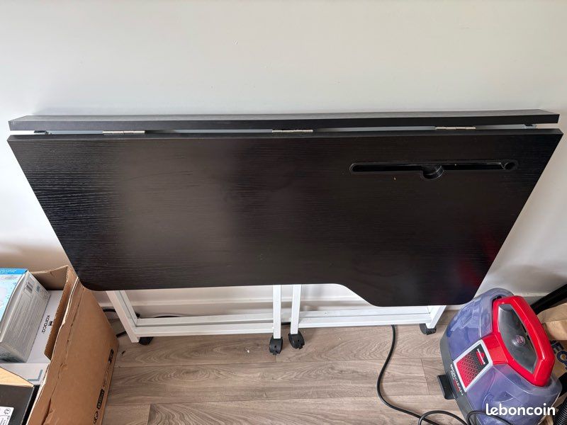 Table bureau (image 2)