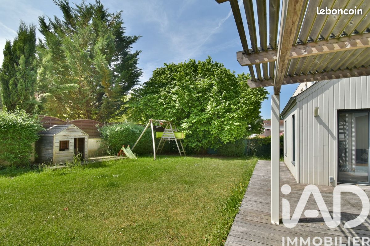 Maison 7 pièces 154 m² · à Montlignon · 154 m² · 665 000 €