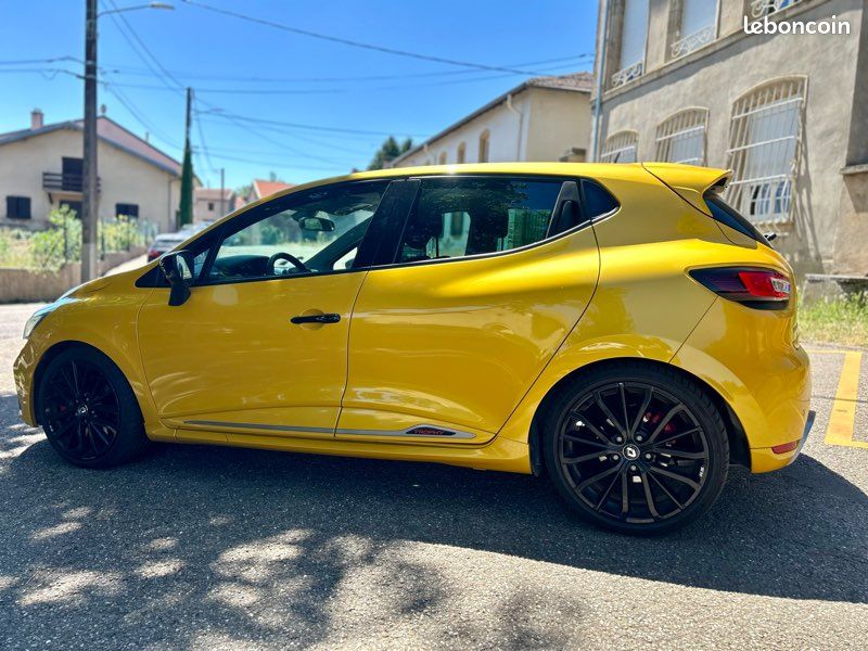 Renault Clio 4 rs trophy 220cv (image 3)