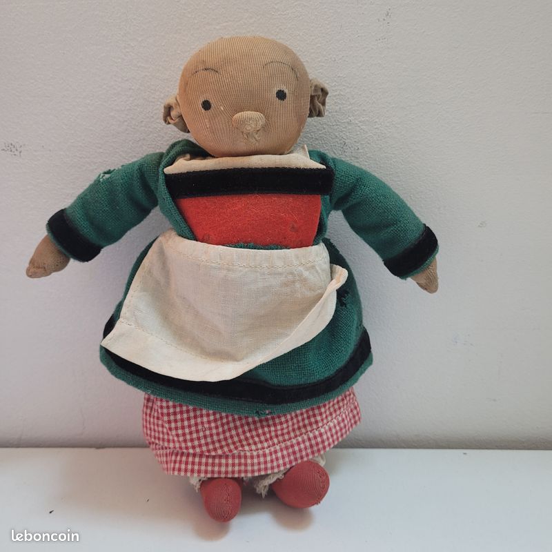 Poupée Bécassine (image 1)