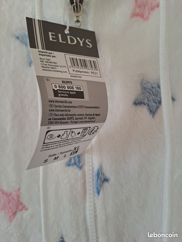 Pyjama- combinaison un en taille L et un en XL tout neuf (image 2)