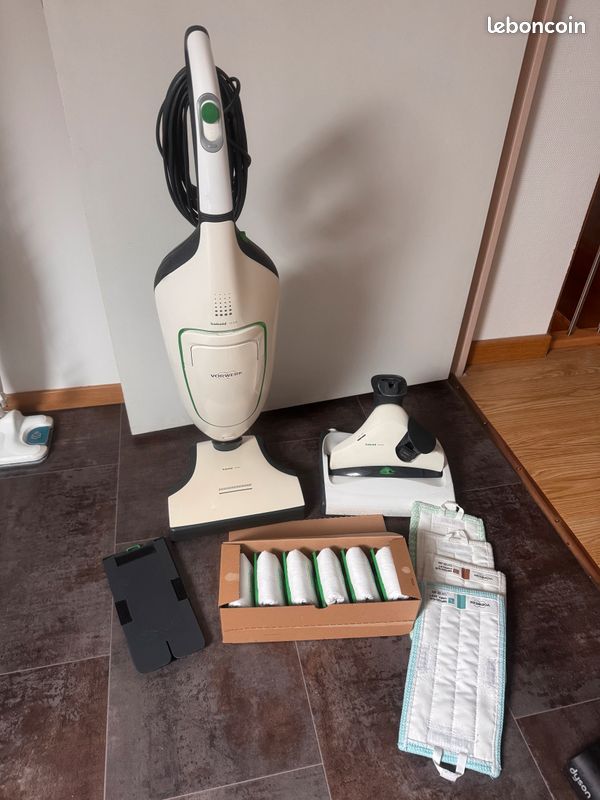 Aspirateur Kobold VK200 + brosseur laveur + accessoires – Très bon état (image 1)
