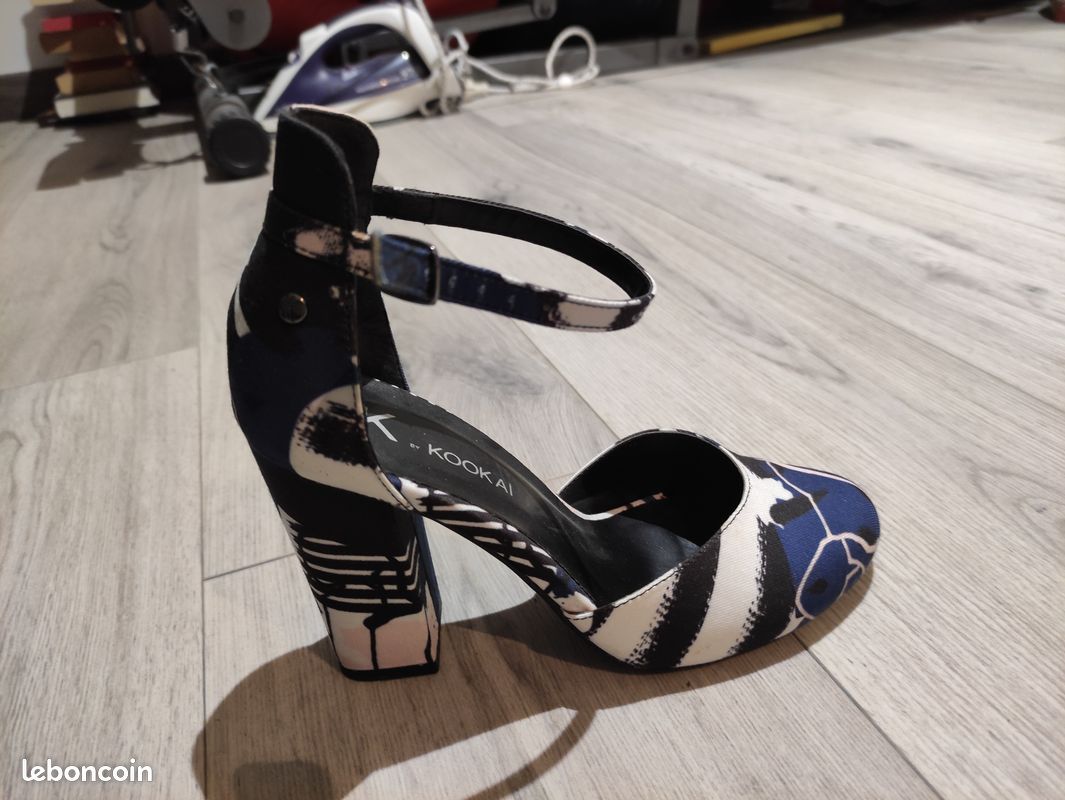 Sandales à Talons Hauts Kookaï Marron - Taille 36 - Neuves Sans Boîte - Cuir Et Boucle