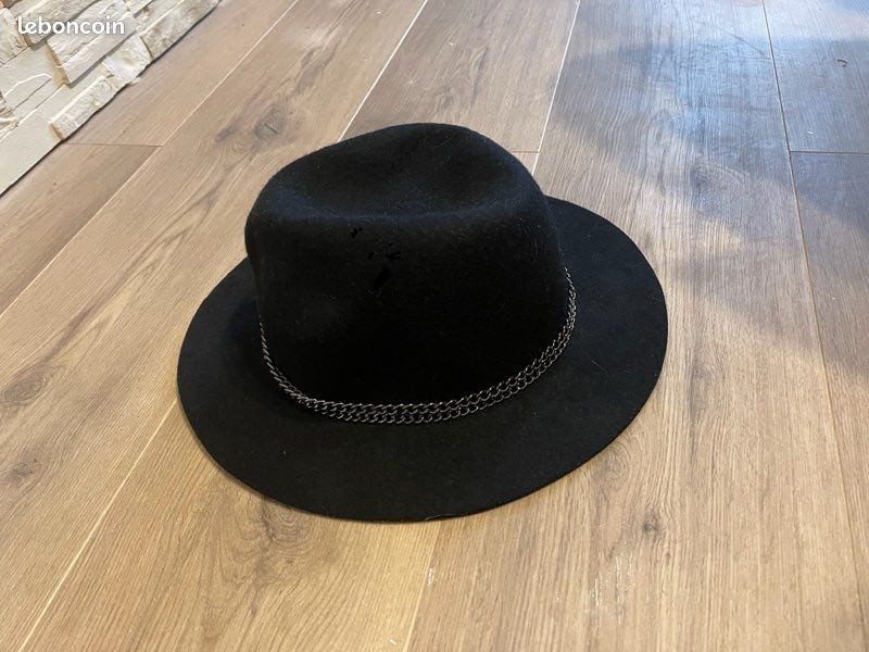 Chapeau en feutre velours avec chaînette Pimkie noir - Taille Unique (image 1)