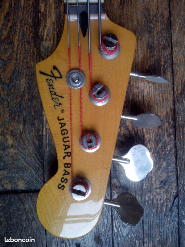 Fender Jaguar Bass Sunburst - Made in Japan - 2007 (image 3)