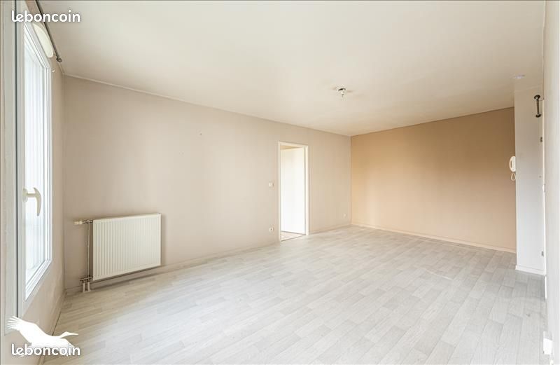 Appartement 2 pièces 45 m² · à Cergy · 45 m² · 990 €