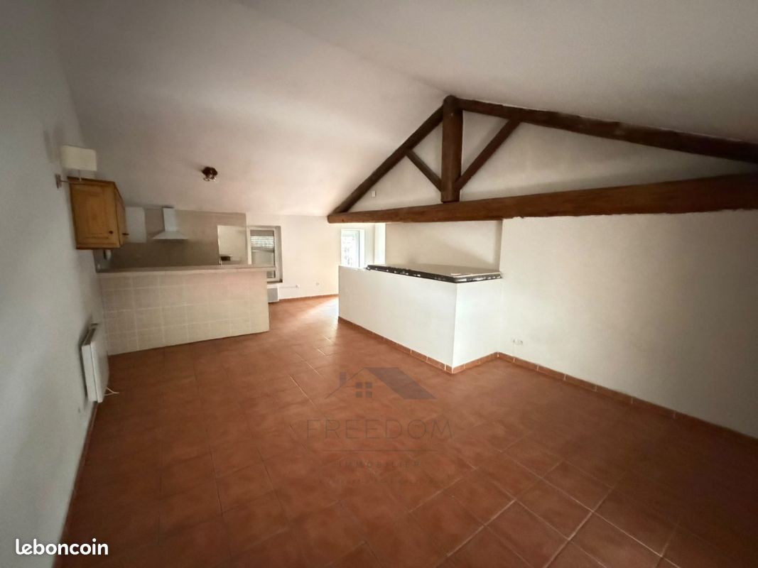 Appartement 4 pièces 92 m² · à Capestang · 92 m² · 700 €/mois