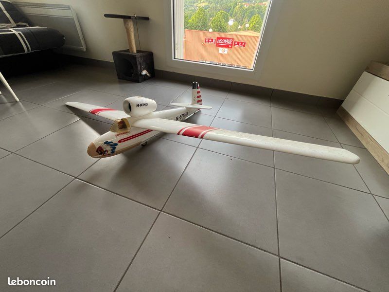 Planeur jet (image 1)