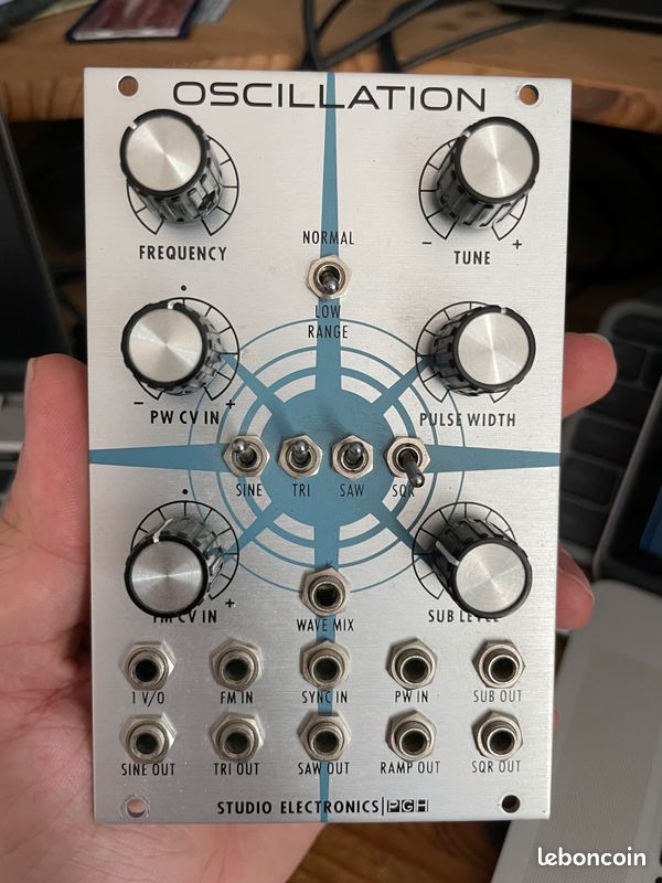 Vends module oscillateur OSCILLATION de studio electronics 