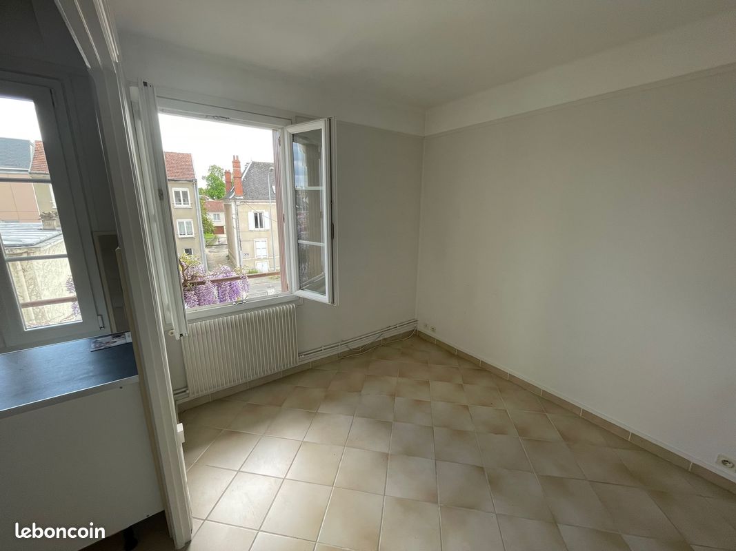 Appartement 2 pièces 32 m² · à Bourges · 32 m² · 440 €/mois