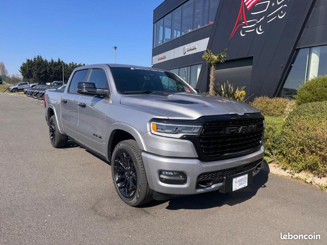 Dodge ram 1500 crew limited night edition rambox 2025 (image 8)