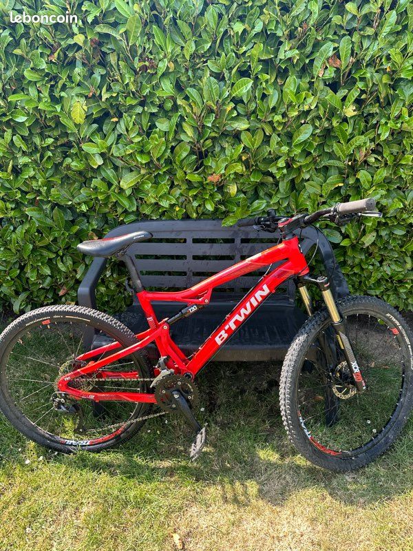 Btwin 540s rouge 27,5 Vélos