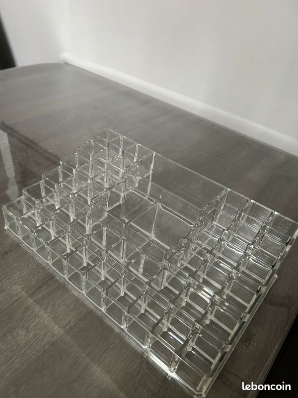 Lot rangements maquillage (image 4)