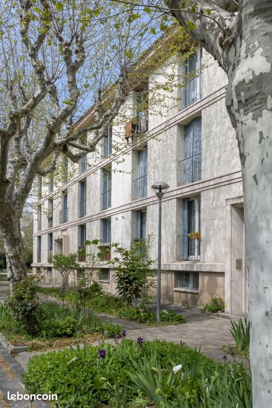 Appartement 4 pièces 70 m² · à Orange · 70 m² · 379 €