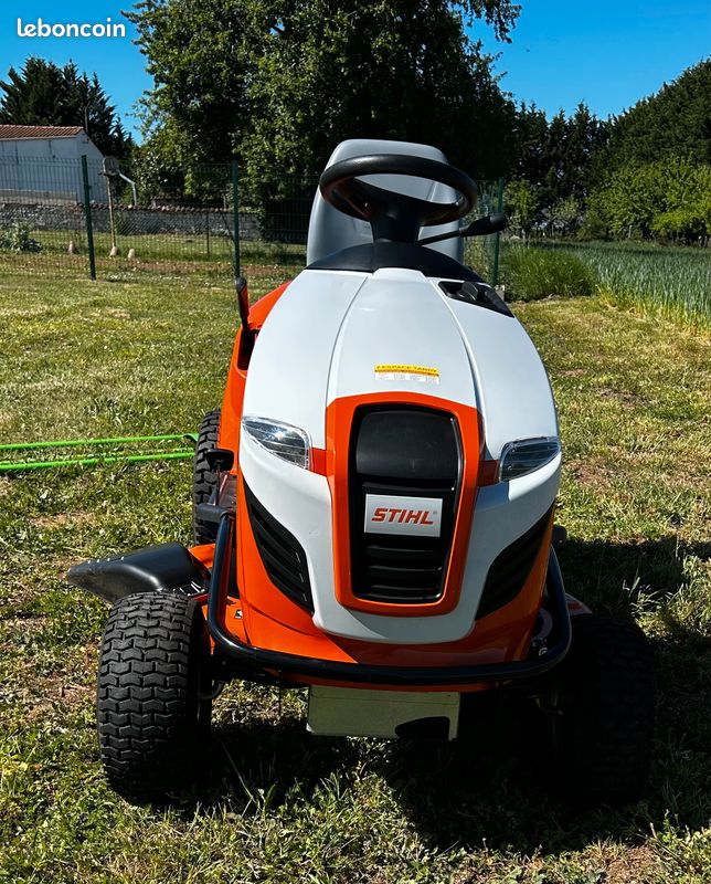 Tondeuse autoportée STIHL RT4112s Briggs (image 2)
