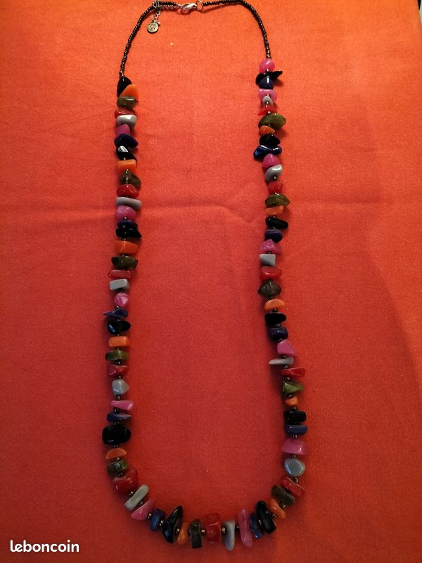Collier multicolore en pâte de verre (image 3)