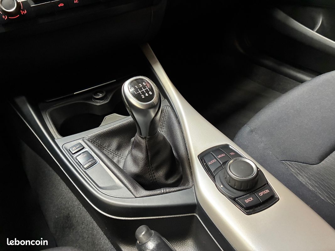 BMW SERIE 1 F20 114d 95 ch 109g Lounge / SUIVI COMPLET BMW (image 19)