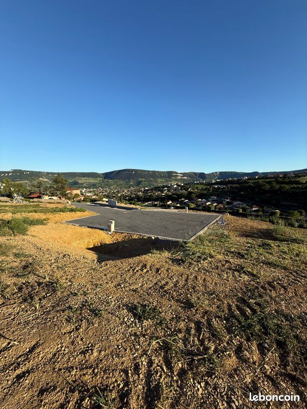 Terrain 1000 m² · à Millau · 145 000 €