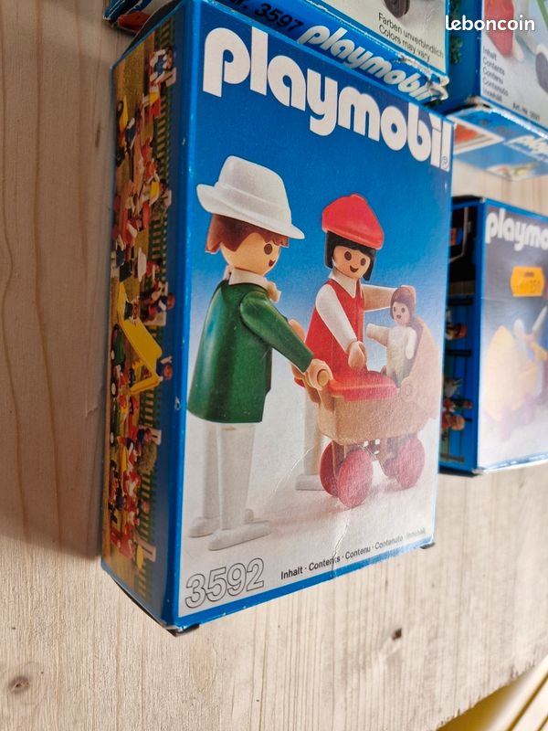 PLAYMOBIL 3305 HORSE & RIDERS NEW IN BOX 1990 VINTAGE
