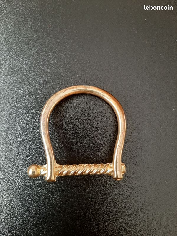 Broche fantaisie femme (image 1)