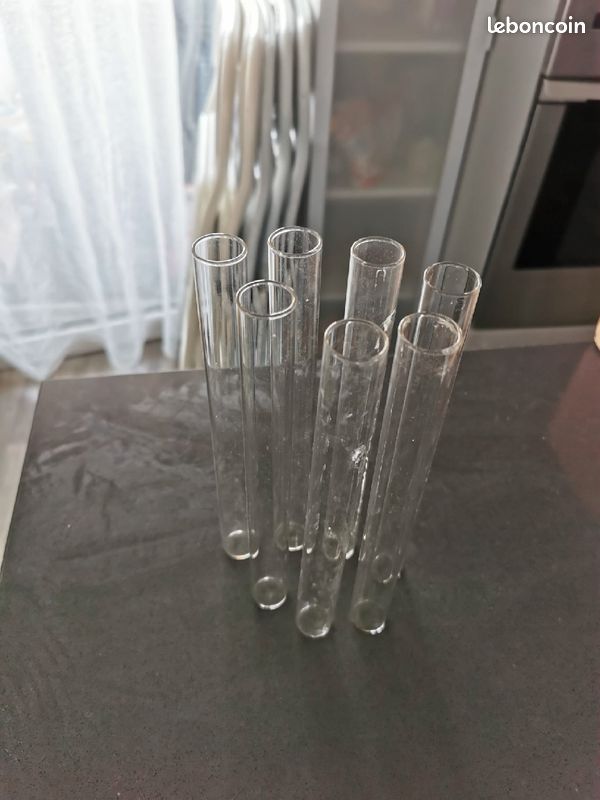 7 tube a essai en très bon état (image 1)