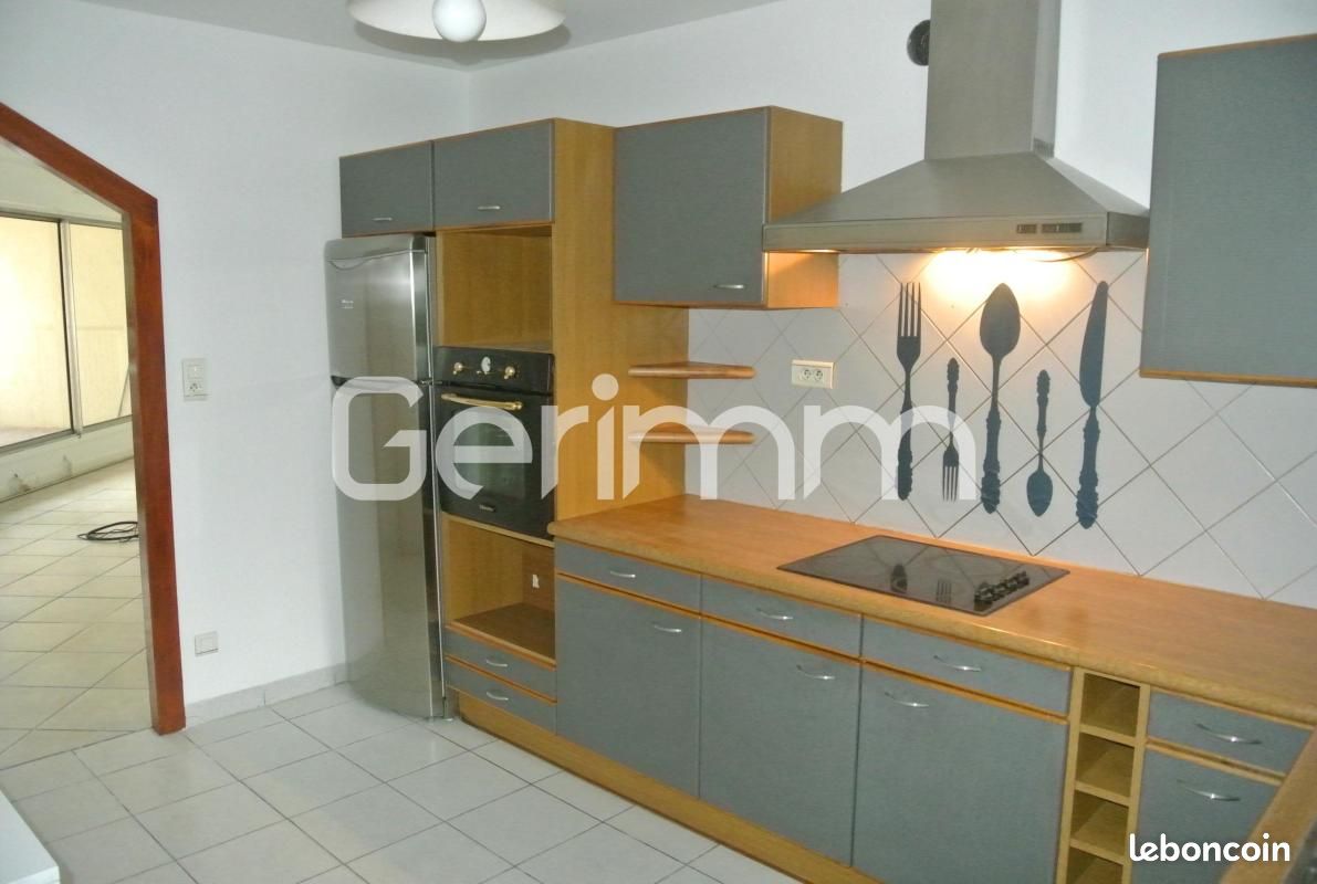 Appartement 5 pièces 106 m² · à Échirolles · 106 m² · 1 006 €