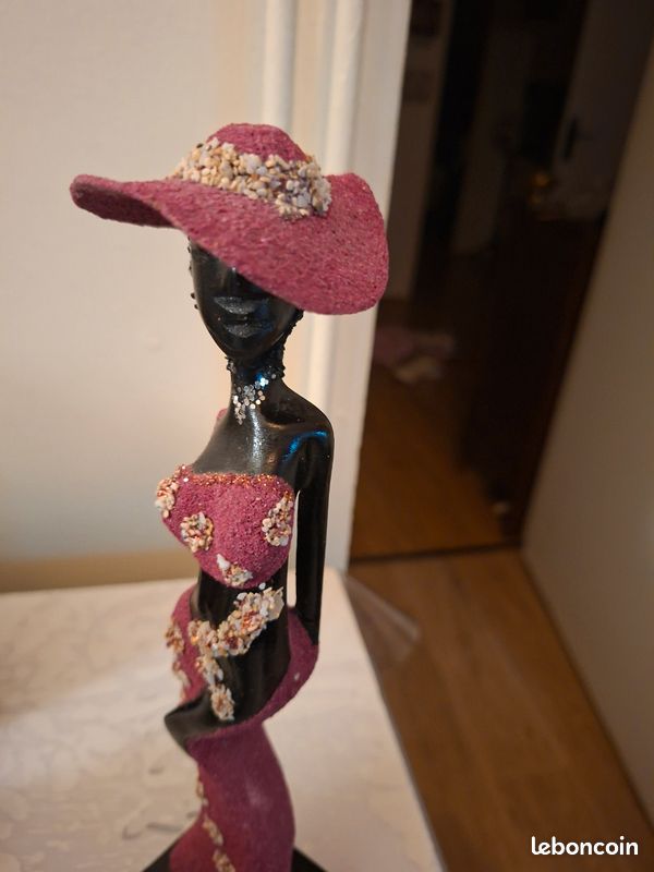 ​Statuette "Élégance Cubaine" – L’âme des Caraïbes (image 4)