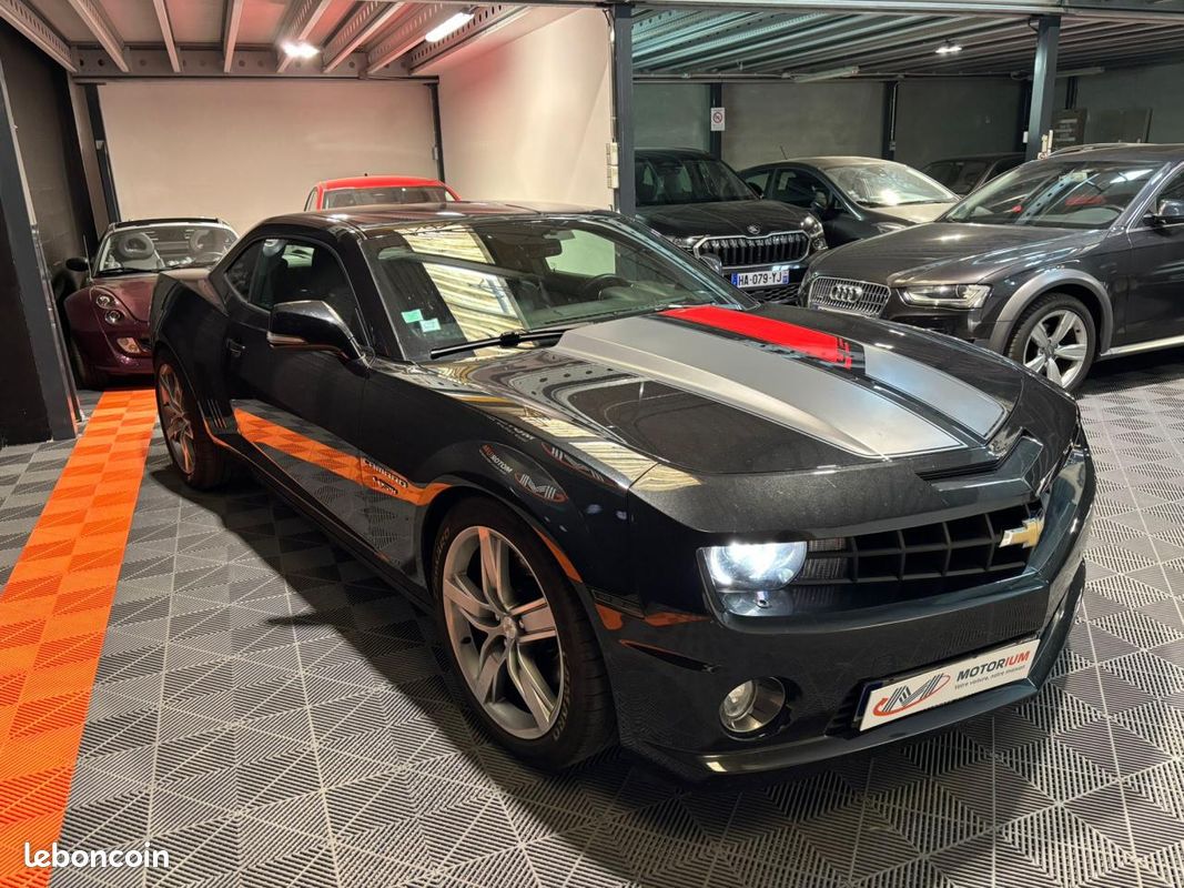 CHEVROLET CAMARO Coupé 6.2 V8 - 400CV 2012 - 45th ANNIVERSARY - PACK CARBONNE INTERIEUR - LIGNE SUR MESUR (image 5)