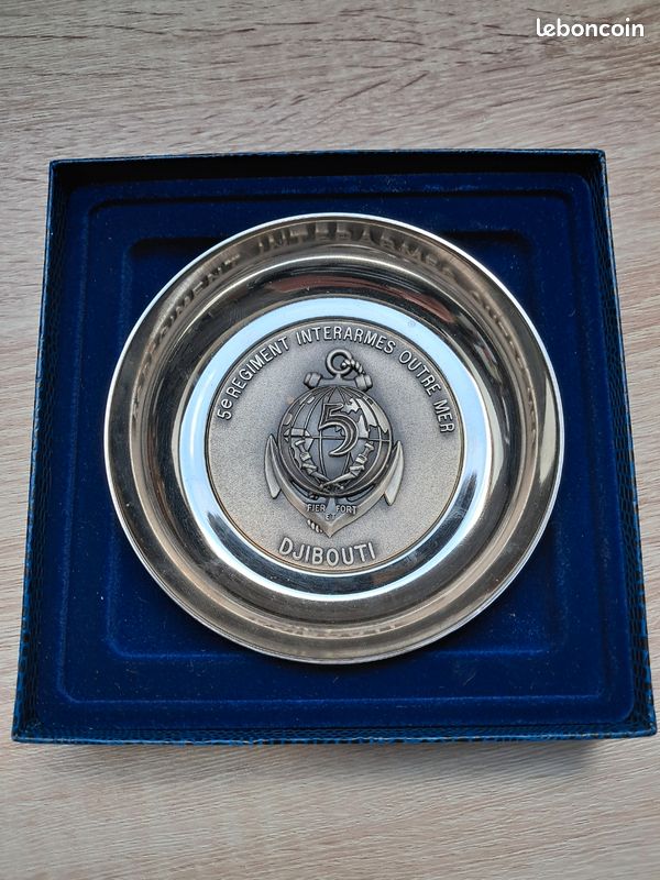 Vide poche souvenir du 5e regiment interarmes outre mer (image 1)