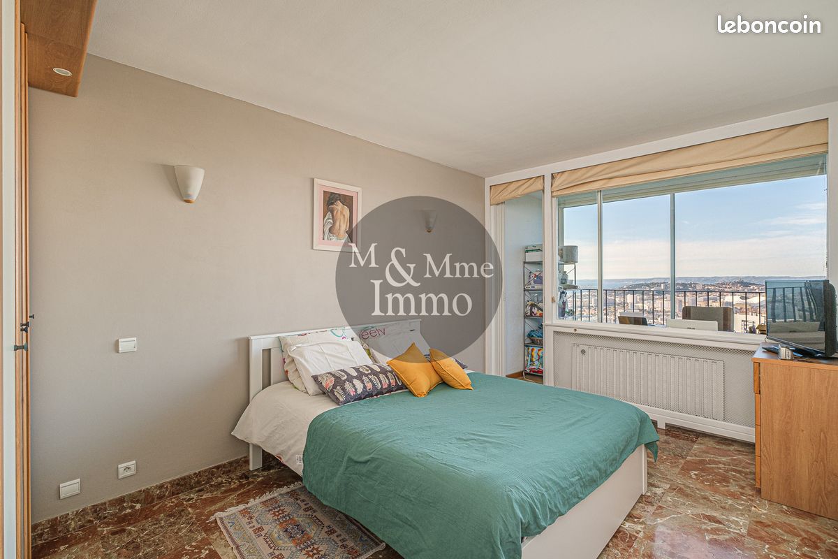 Appartement 5 pièces 112 m² · à Marseille · 112 m² · 280 000 €