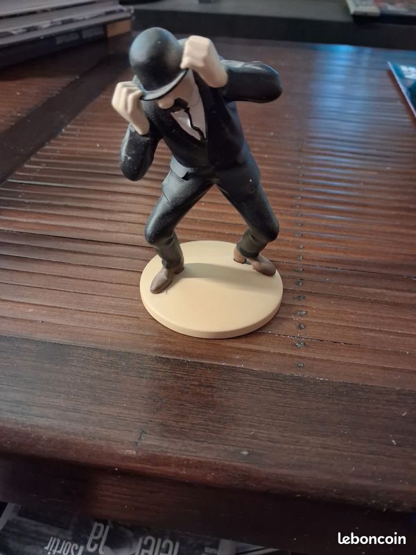 HERGE - MOULINSART. Maquette de Sous-Marin en résine polychrome