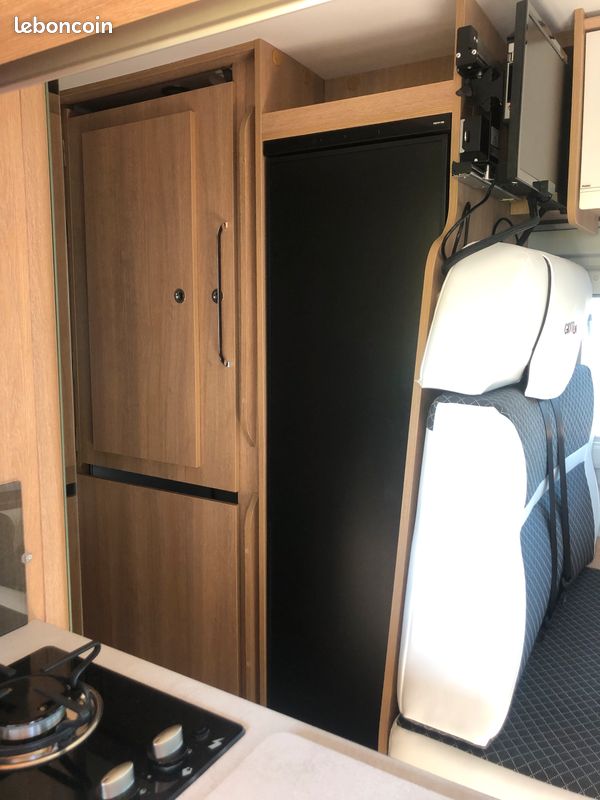 Camping car fourgon aménagé GIOTTIVAN 60T toutes options et clim (image 3)