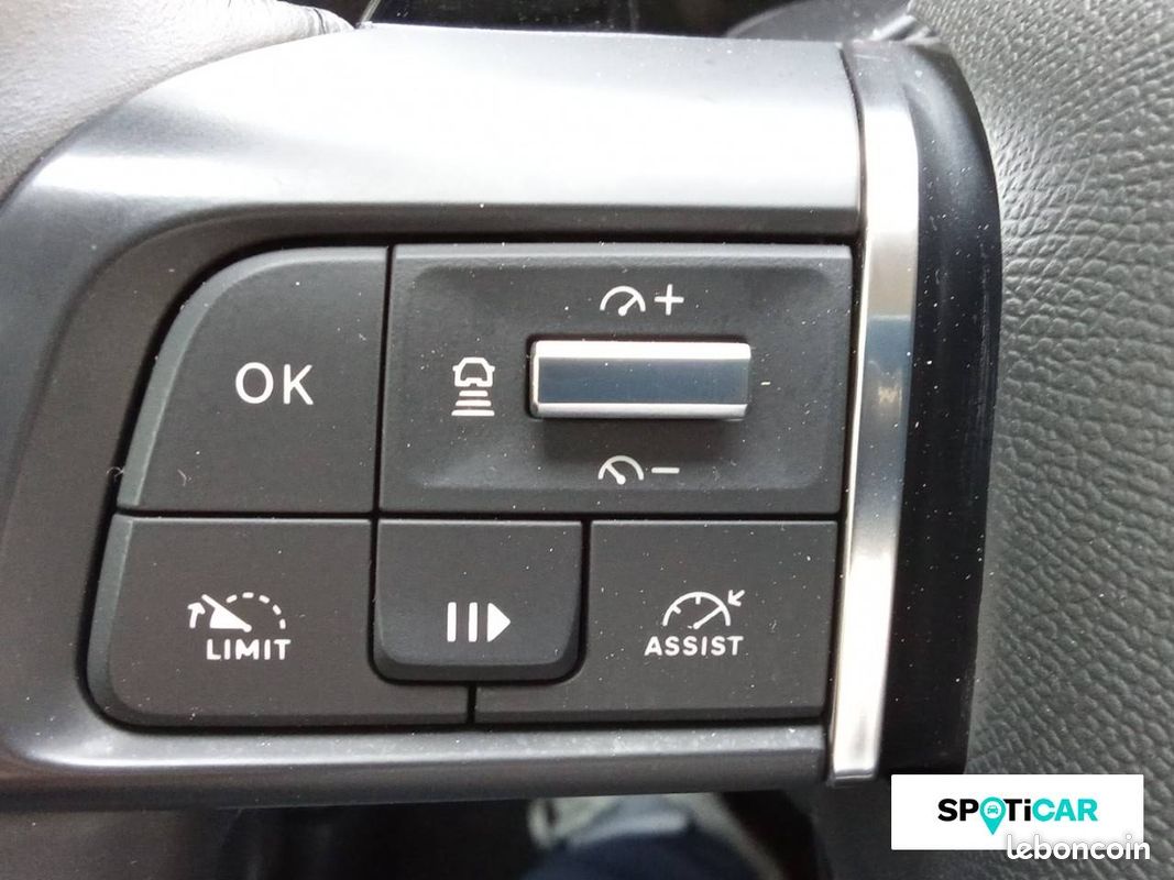 CITROEN C4 BlueHDi 130 S&S EAT8 Shine (image 16)